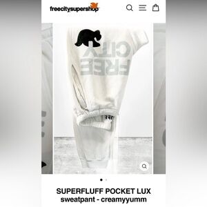 FREECITY Pocket Sweatpants in Creamyyumm XS (run large) NWOT